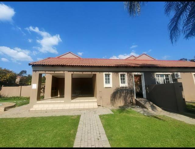 2 BEDROOM APARTMENT FOR SALE IN HALFWAY GARDENS